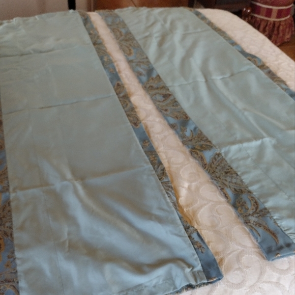 BEAUTIFUL Valances - Picture 3 of 14